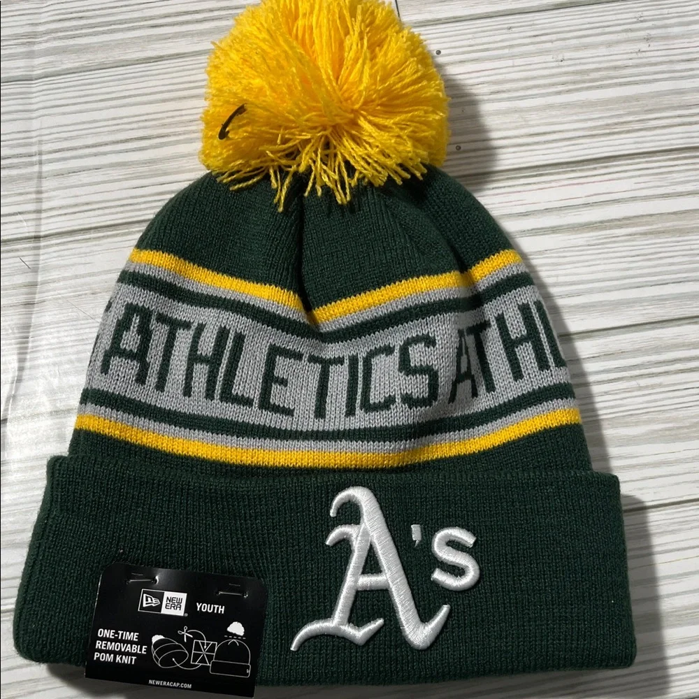 New Era Athletics‎ Kids knit Beanie Green/Yellow Pom Pom removable youth OS MLB